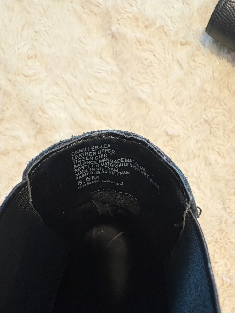 Women’s Black Chelsea Boots - Pull-On Lug Sole